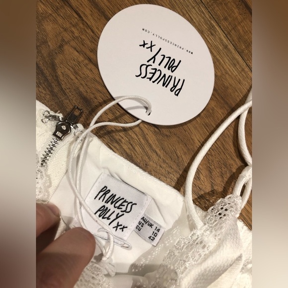 ▪️ Princess Polly | NWT Wendell Top - Picture 5 of 7